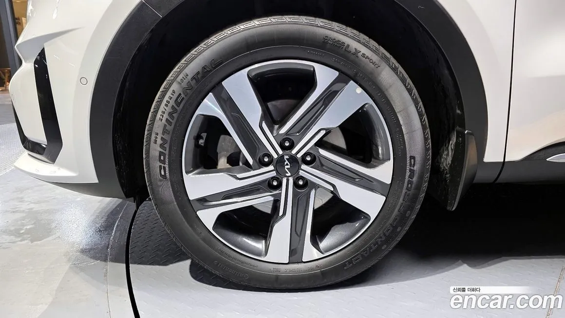 Kia Sorento — фото 9