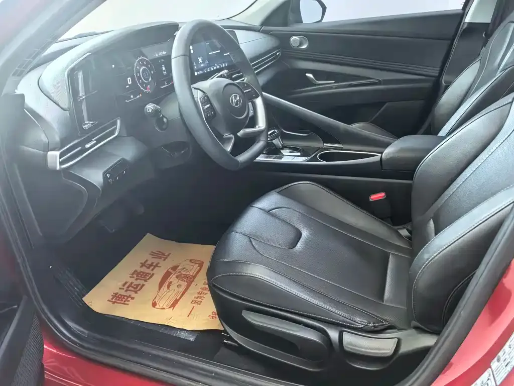 Hyundai Elantra 2023 из CN, фото 7