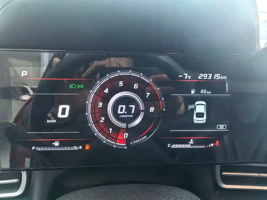 Hyundai Elantra 2023 из CN, фото 2