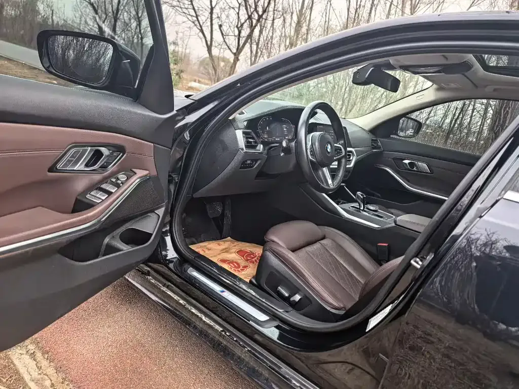 BMW 3 Series 2022 из CN, фото 5