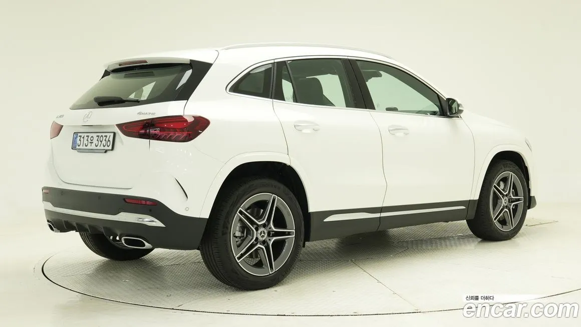 Mercedes-Benz GLA-Class — фото 3