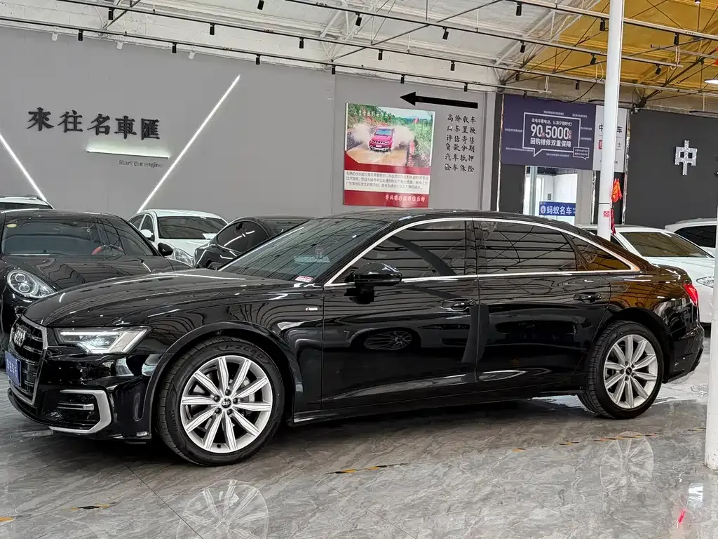 Audi A6L 2023 из CN, фото 2