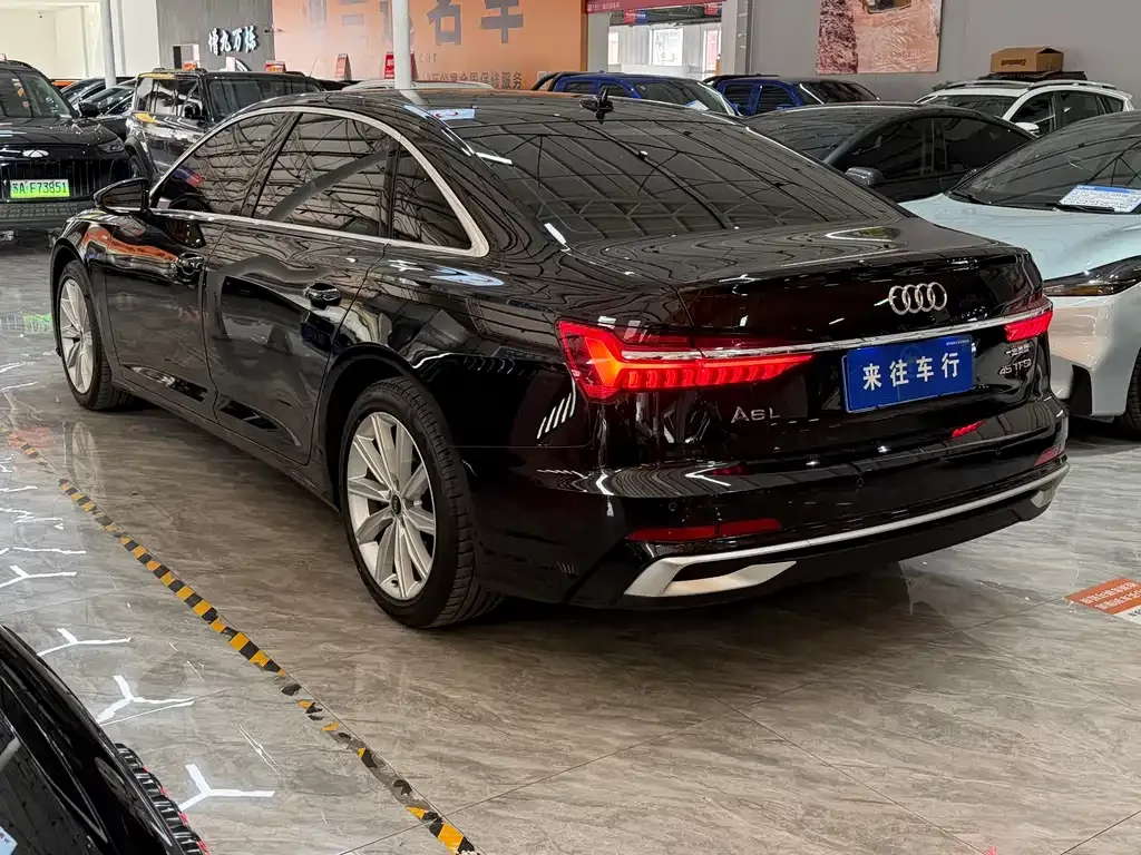 Audi A6L 2023 из CN, фото 10