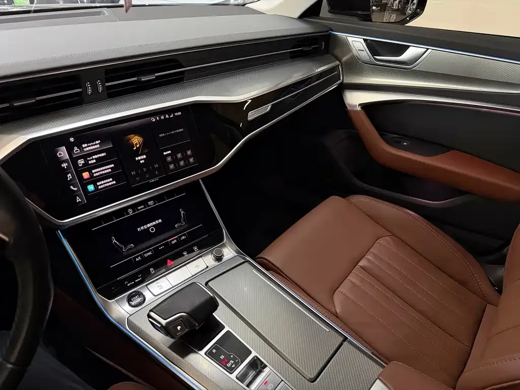 Audi A6L 2023 из CN, фото 6