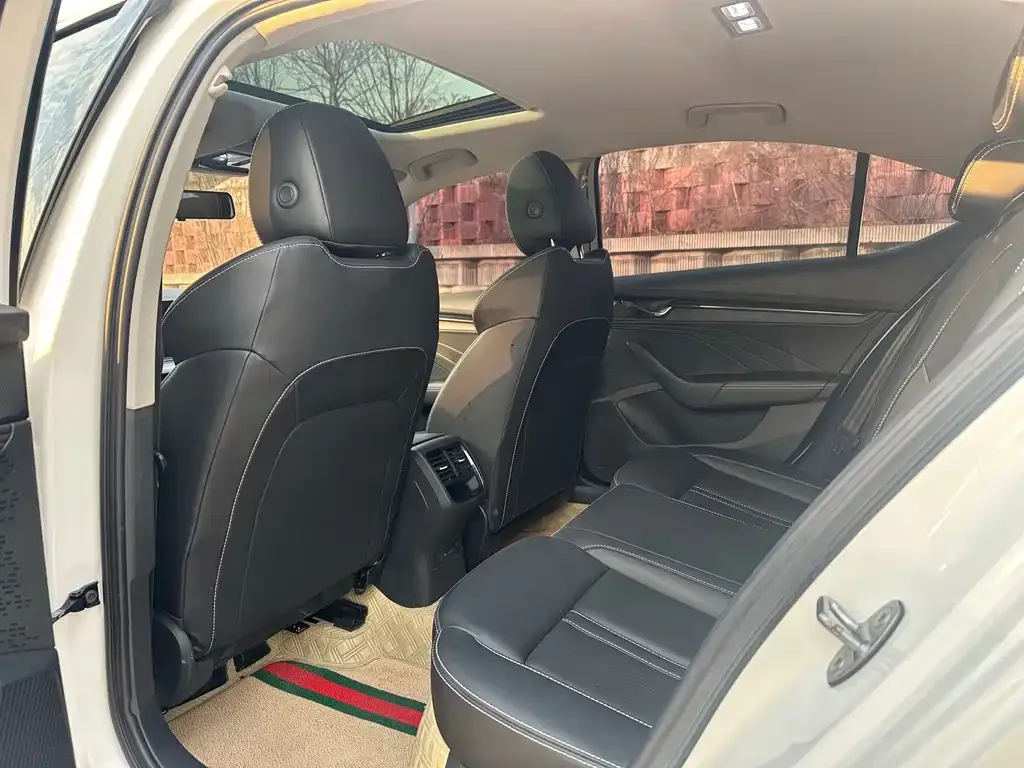Skoda Octavia 2022 из CN, фото 3