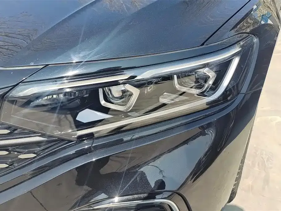 Volkswagen Passat — фото 7