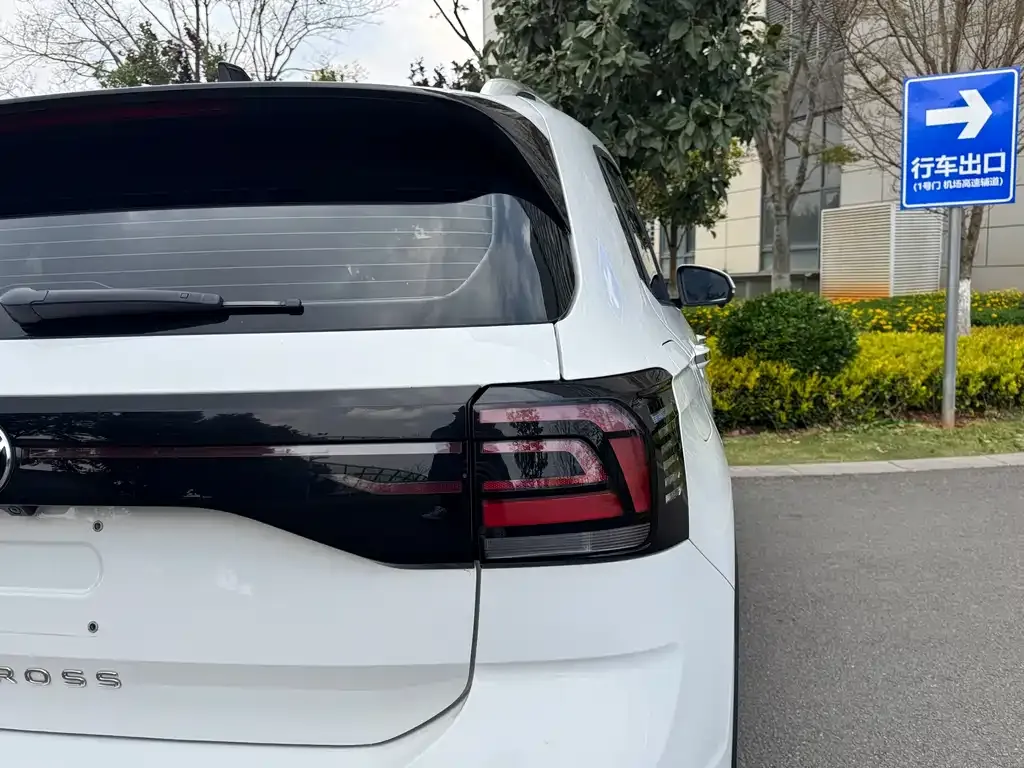 Volkswagen T-Cross 2021 из CN, фото 3