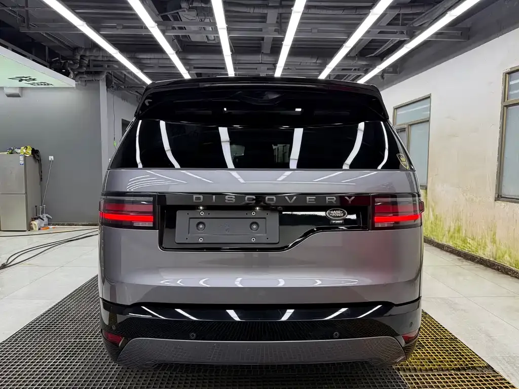 Land Rover Discovery 2023 из CN, фото 3