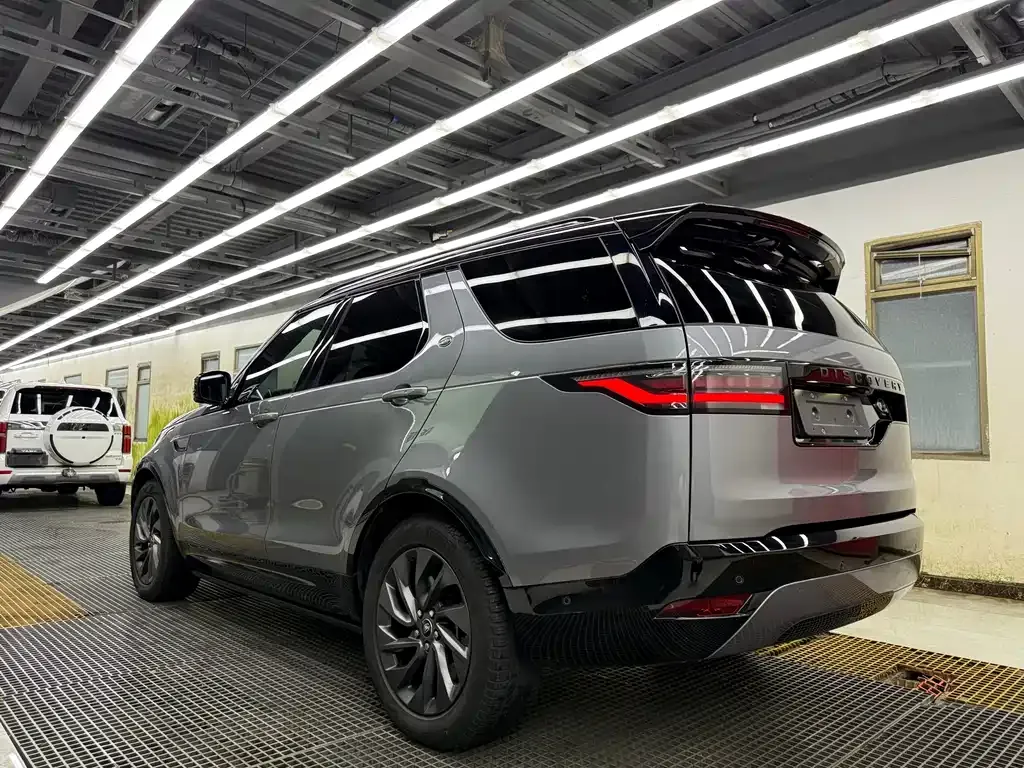 Land Rover Discovery 2023 из CN, фото 8