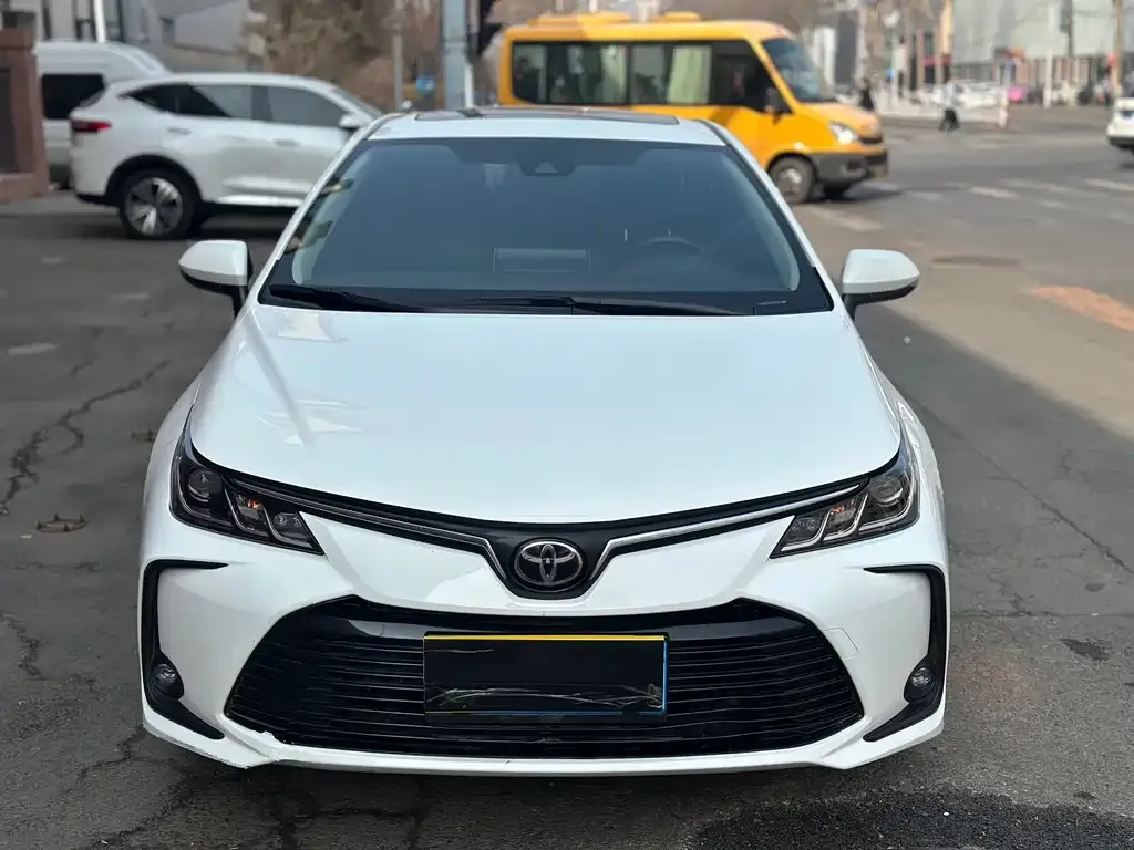 Toyota Corolla 2022 из CN, фото 10