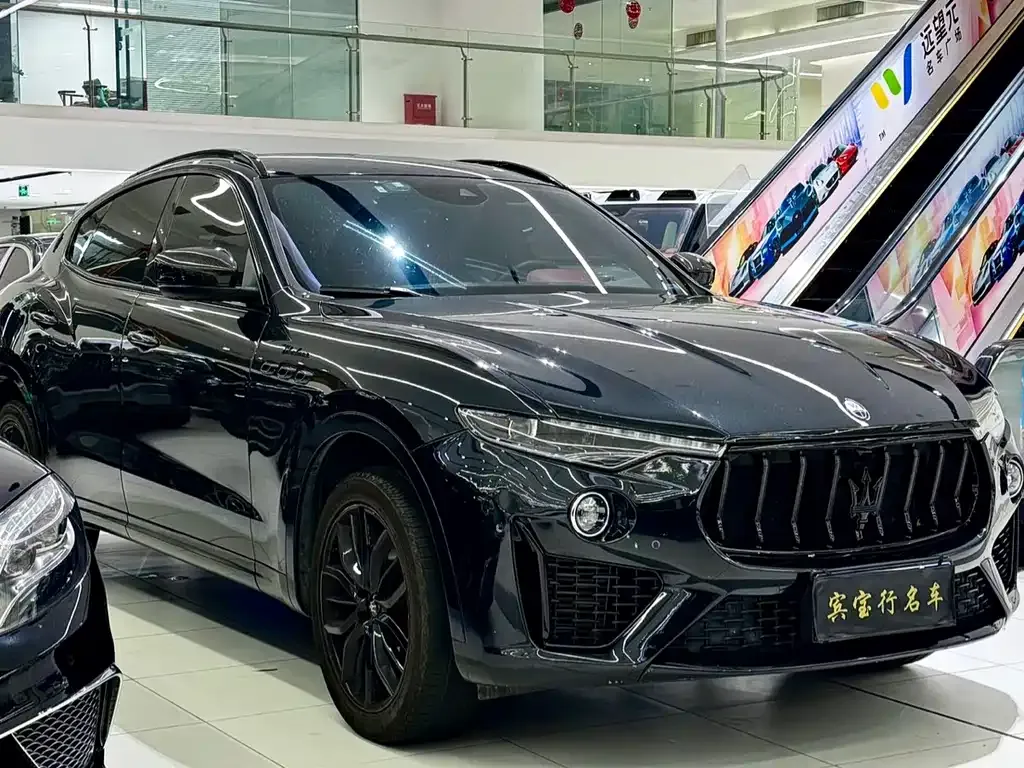 Maserati Levante — фото 10