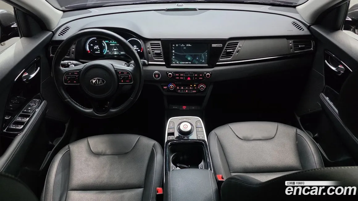 Kia Niro — фото 10