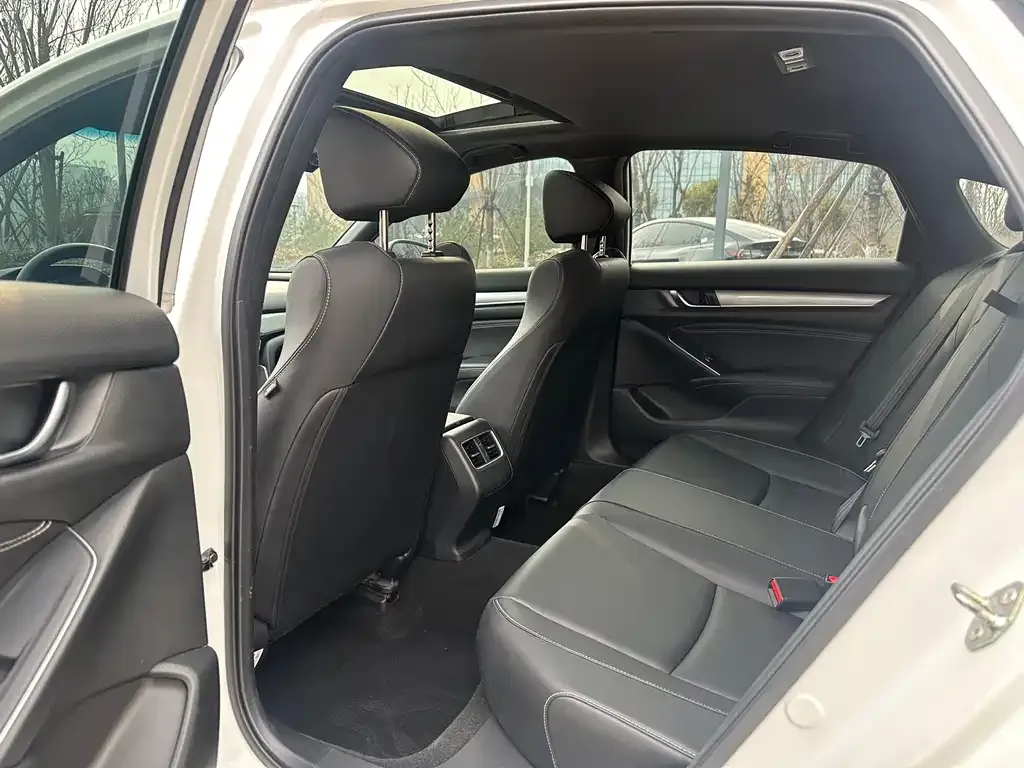 Honda Inspire 2022 из CN, фото 3