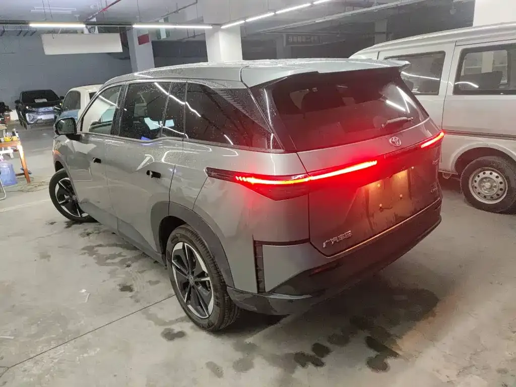 Toyota Platinum 3X 2026 из CN, фото 5