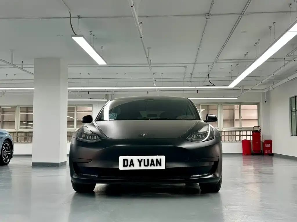 Tesla Model 3 — фото 2