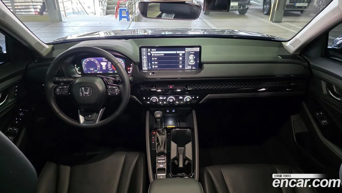 Honda Accord — фото 8