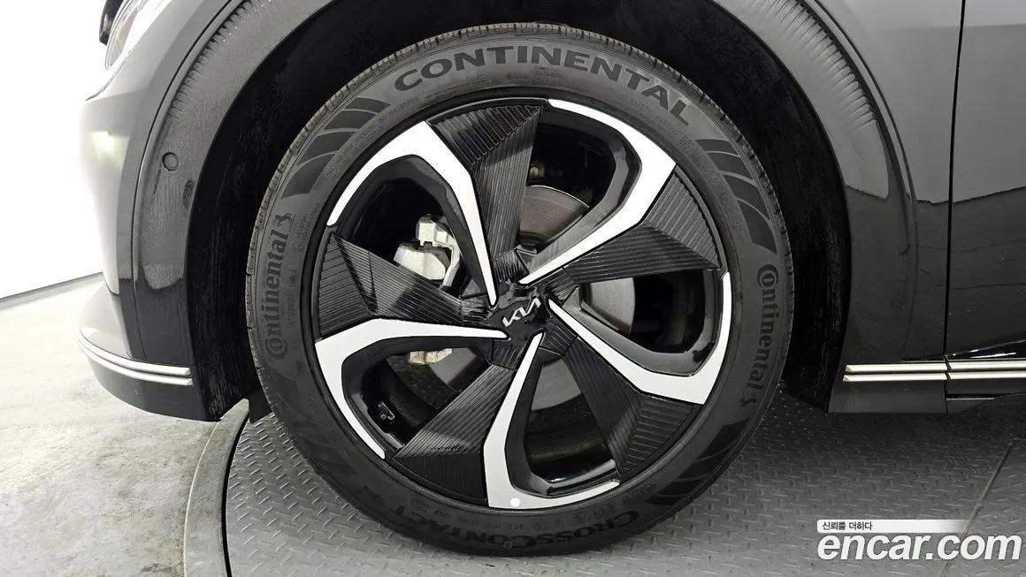 Kia EV6 — фото 6