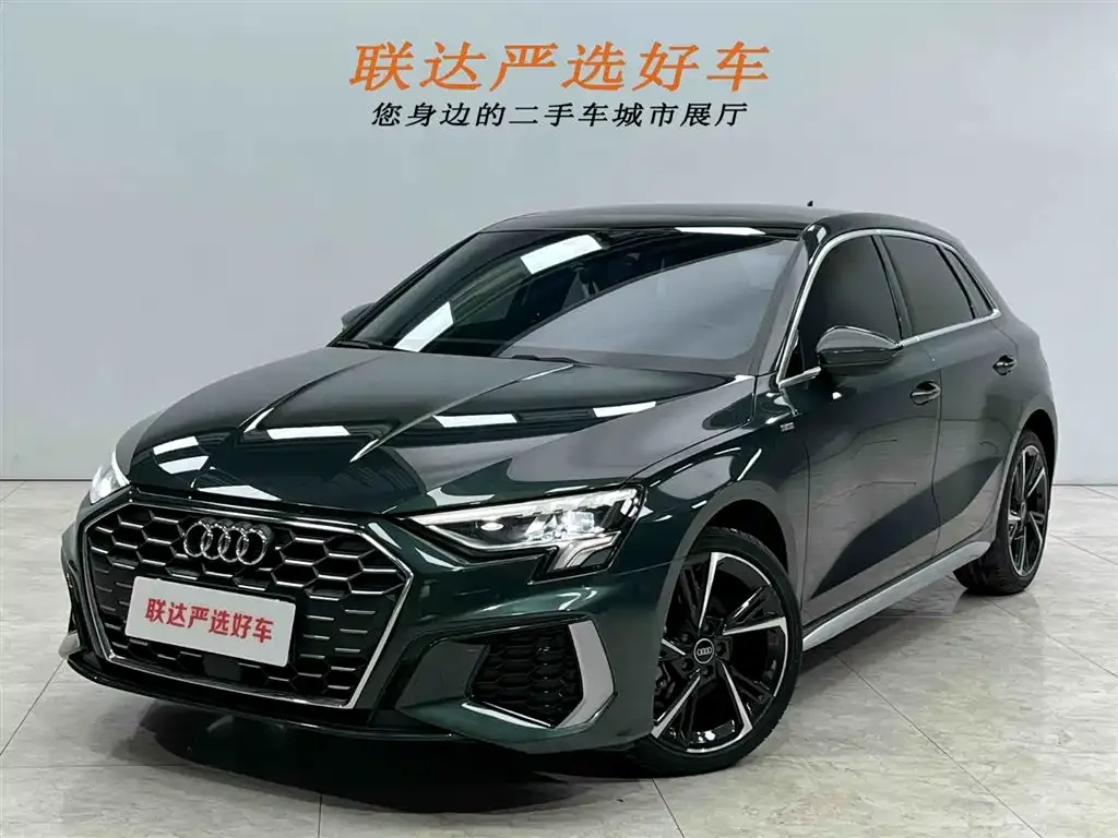 Audi A3 2024 из CN, фото 1