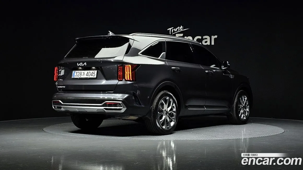 Kia Sorento — фото 10