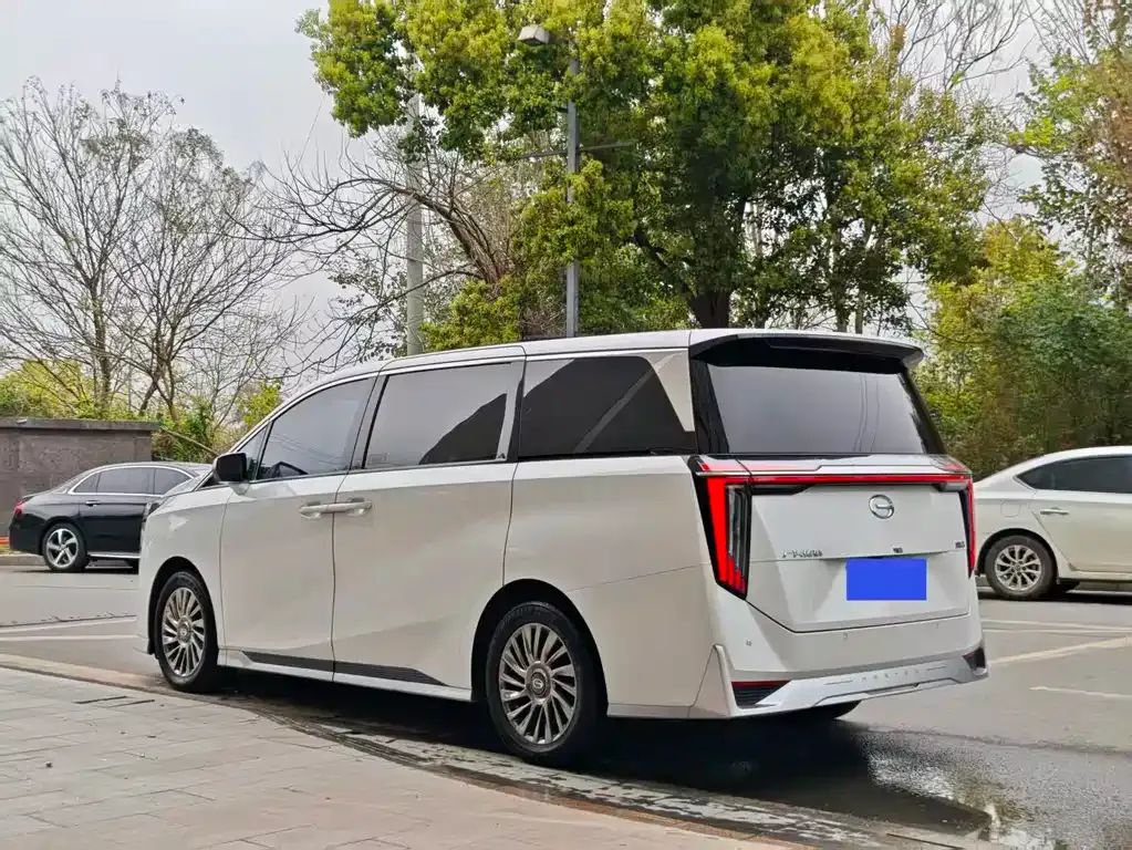 GAC Motor Trumpchi M8 — фото 8