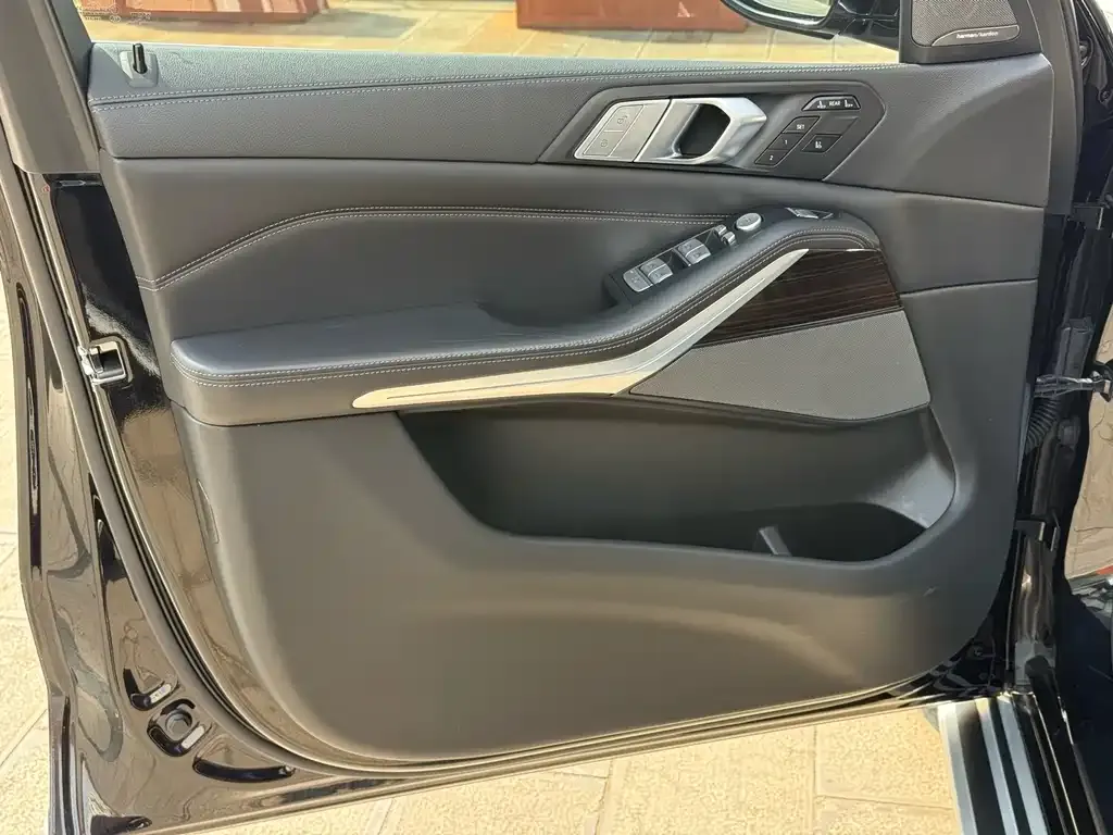 BMW X7 2022 из CN, фото 2