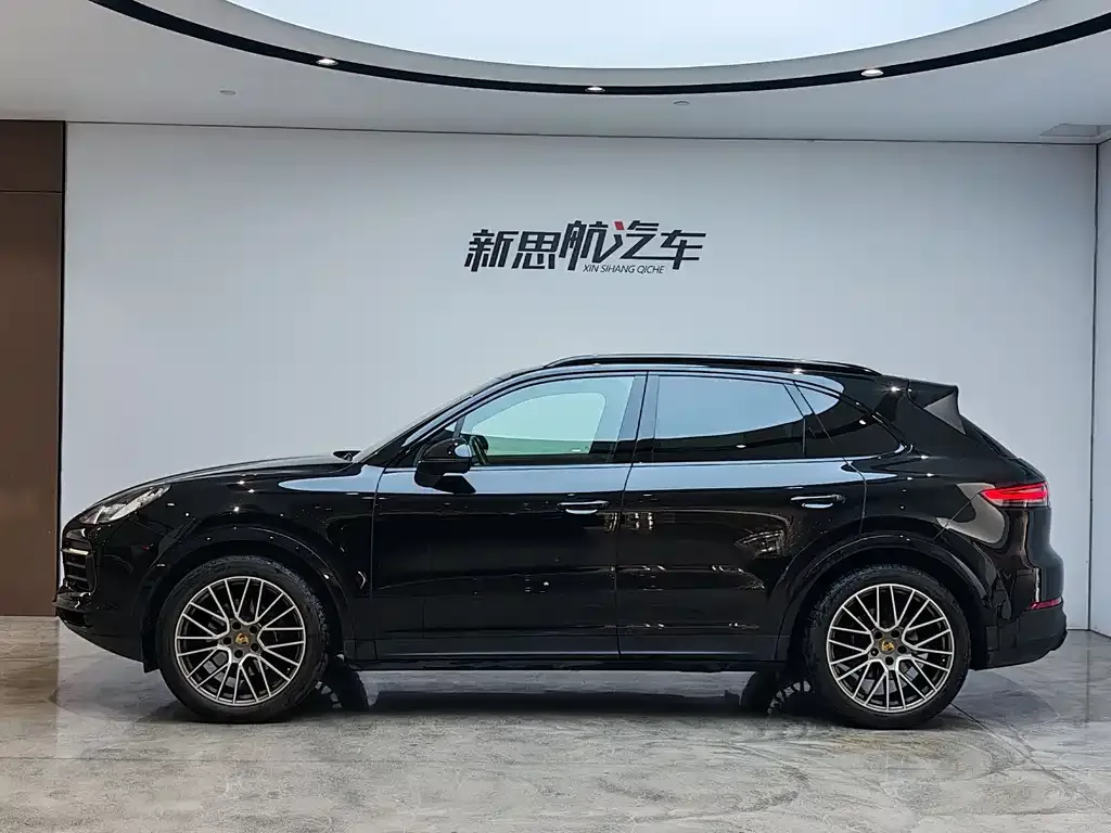 Porsche Cayenne — фото 4