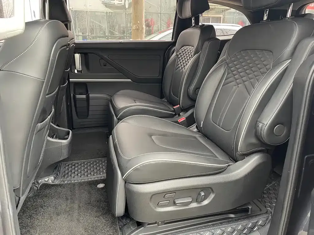 Hyundai Custo — фото 7