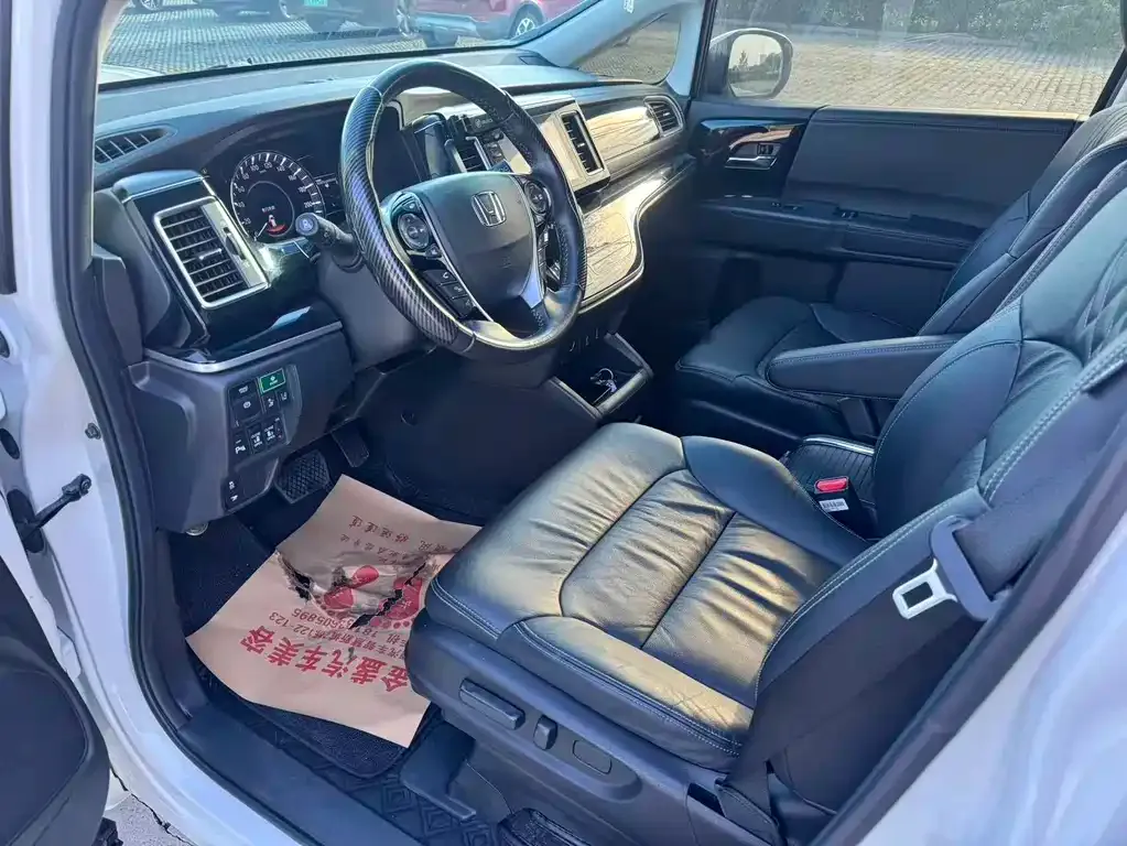 Honda Elysion 2021 из CN, фото 9