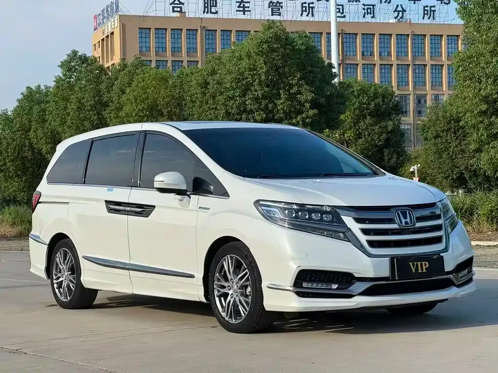 Honda Elysion 2021 из CN, фото 5