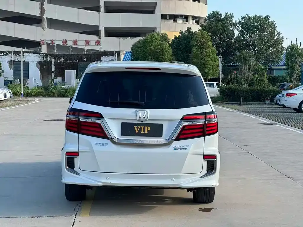 Honda Elysion 2021 из CN, фото 7