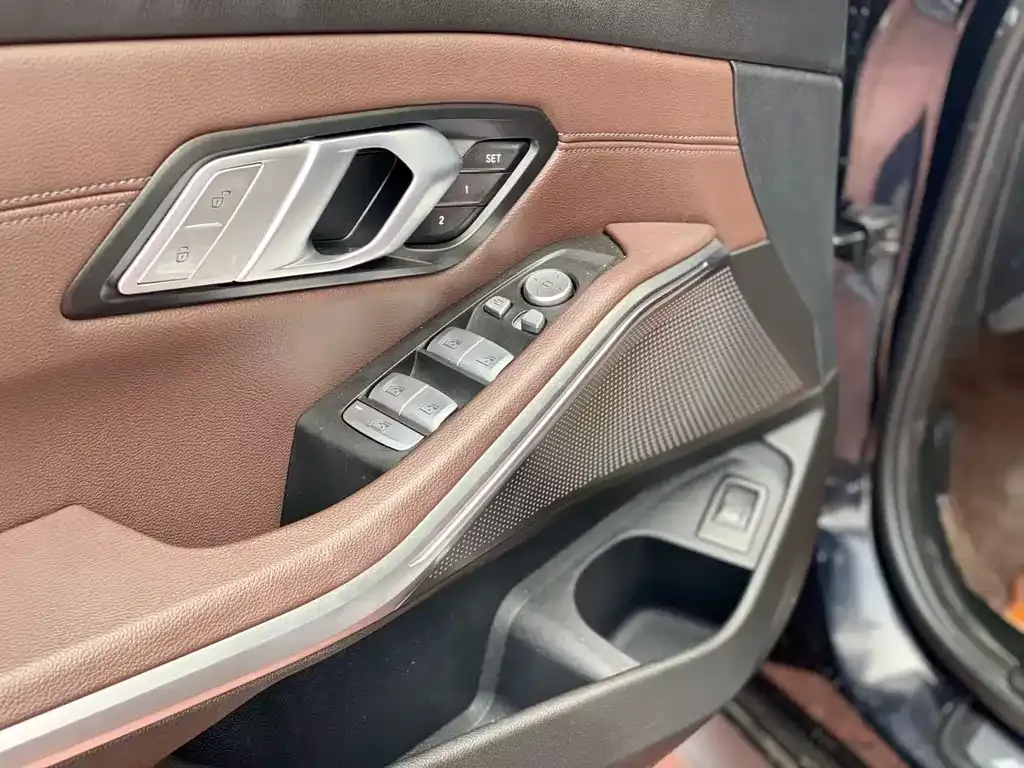 BMW 3 Series — фото 10