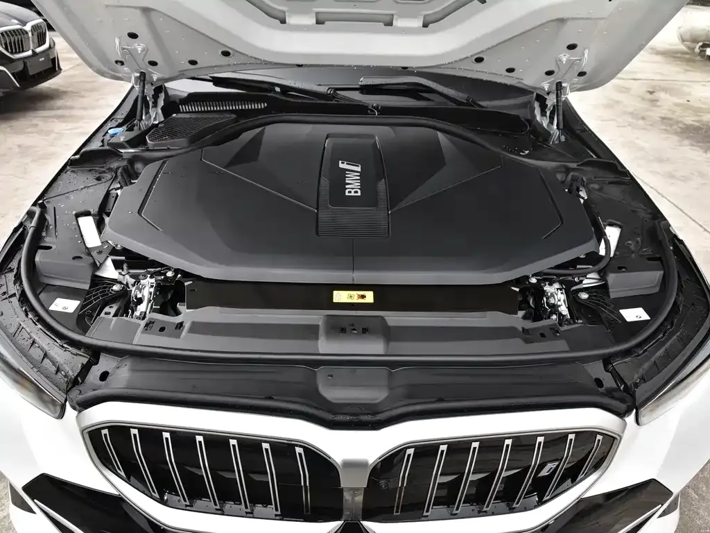 BMW i5 2025 из CN, фото 6