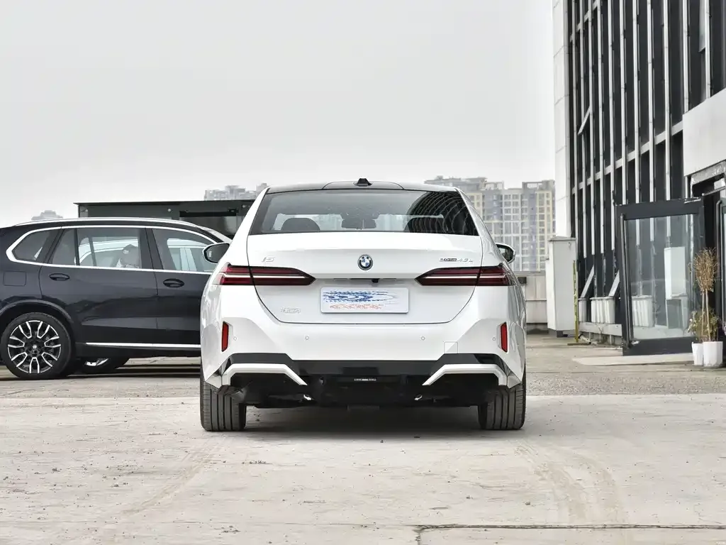 BMW i5 2025 из CN, фото 10