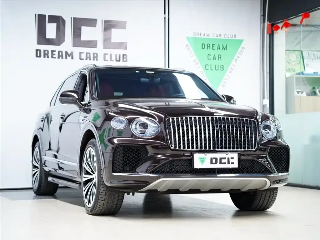 Bentley Bentayga 2023 из CN, фото 1