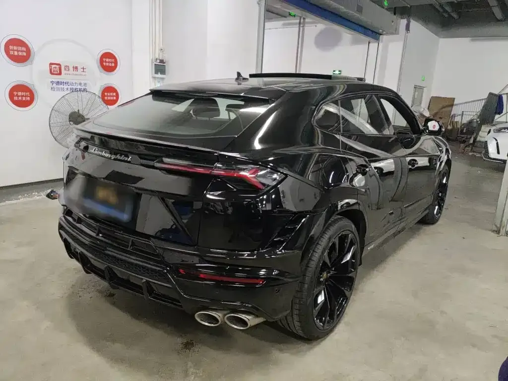 Lamborghini Urus 2023 из CN, фото 2