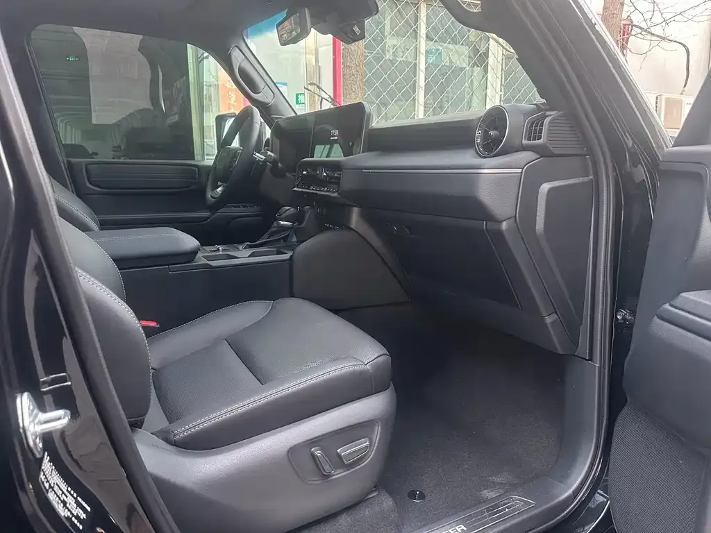 Toyota Prado 2025 из CN, фото 8