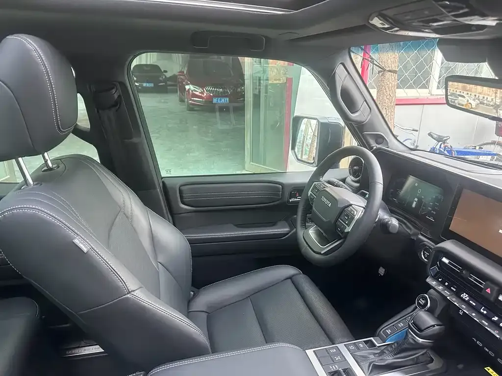 Toyota Prado 2025 из CN, фото 3
