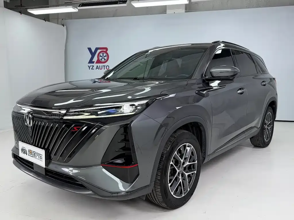 Changan CS75PLUS — фото 1