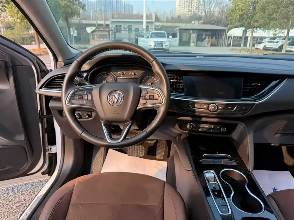 Buick Regal 2022 из CN, фото 3