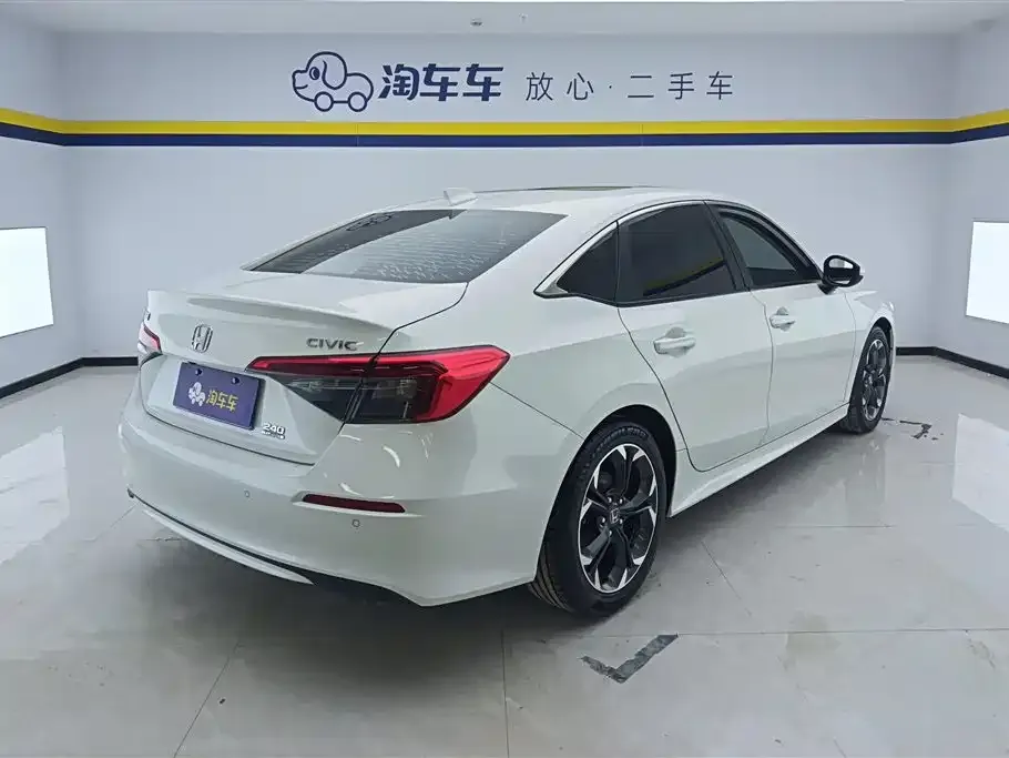 Honda Civic — фото 7