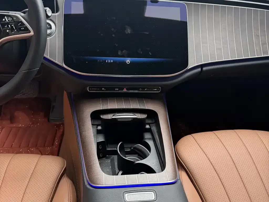 Mercedes-Benz E-Class 2024 из CN, фото 5