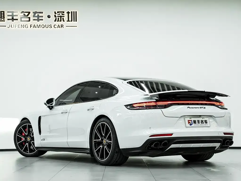 Porsche Panamera — фото 10