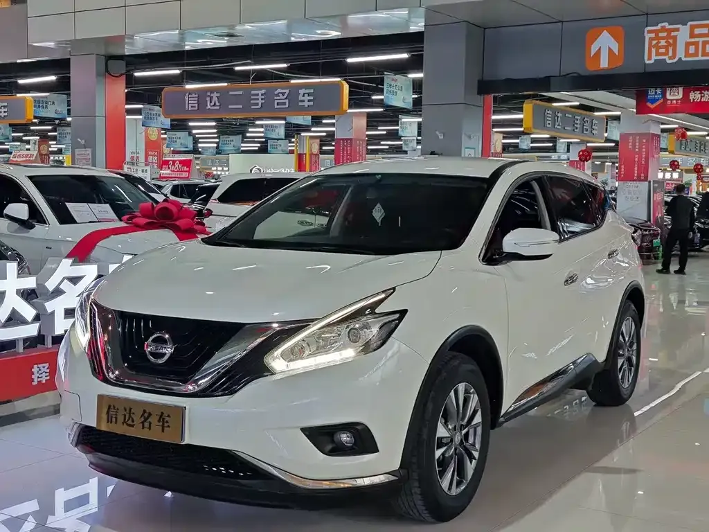 Nissan Murano — фото 1