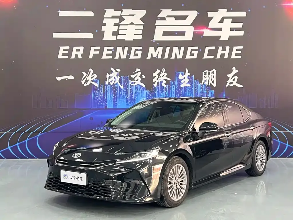 Toyota Camry 2025 из CN, фото 1