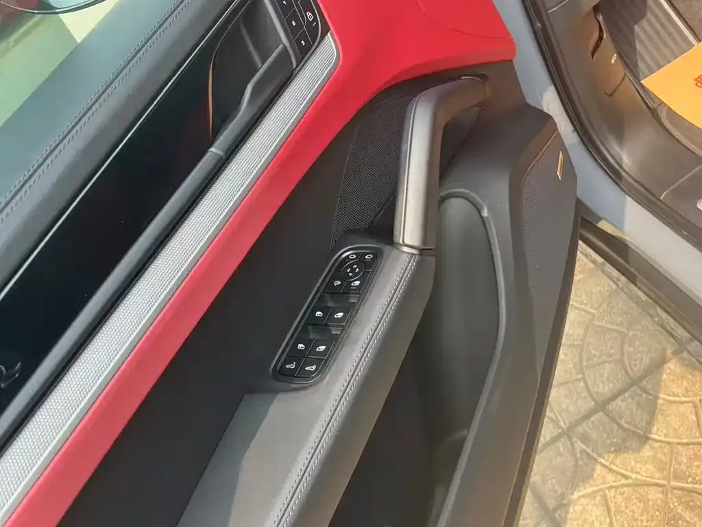 Porsche Cayenne 2023 из CN, фото 8