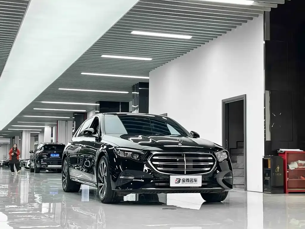 Mercedes-Benz E-Class 2025 из CN, фото 4