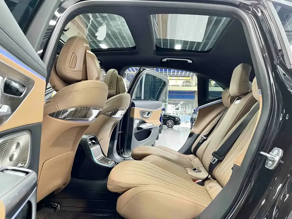 Mercedes-Benz E-Class 2025 из CN, фото 5