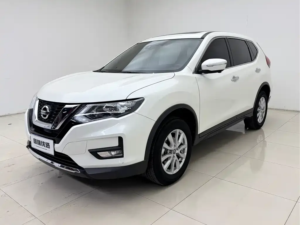Nissan X-Trail — фото 1