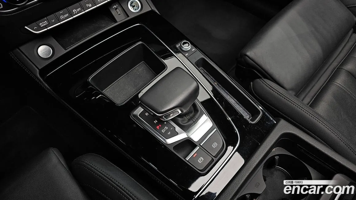 Audi Q5 2021 из KR, фото 7