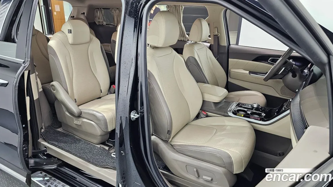 Kia Carnival — фото 2